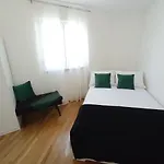 Dora